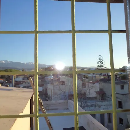 Morfeas Nest Aparthotel 3*