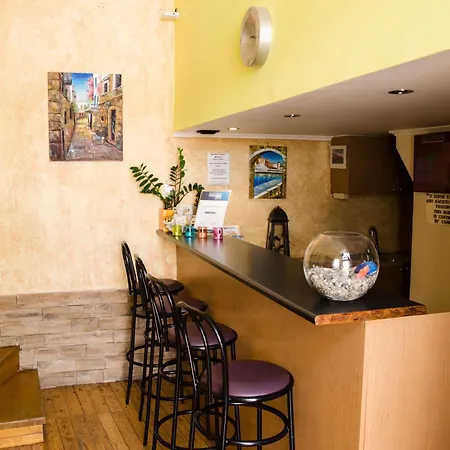 Morfeas Nest Aparthotel 3*
